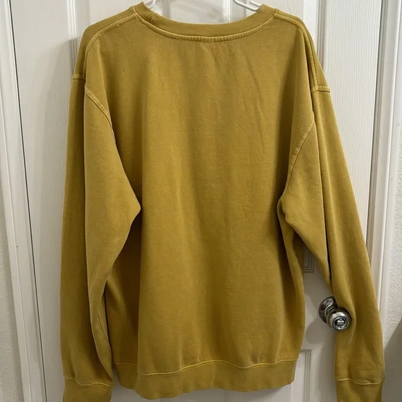 Urban Outfitters Crewneck - Picture 3 of 4